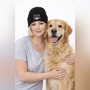 NEW: Black 'Dog Mom' Beanie